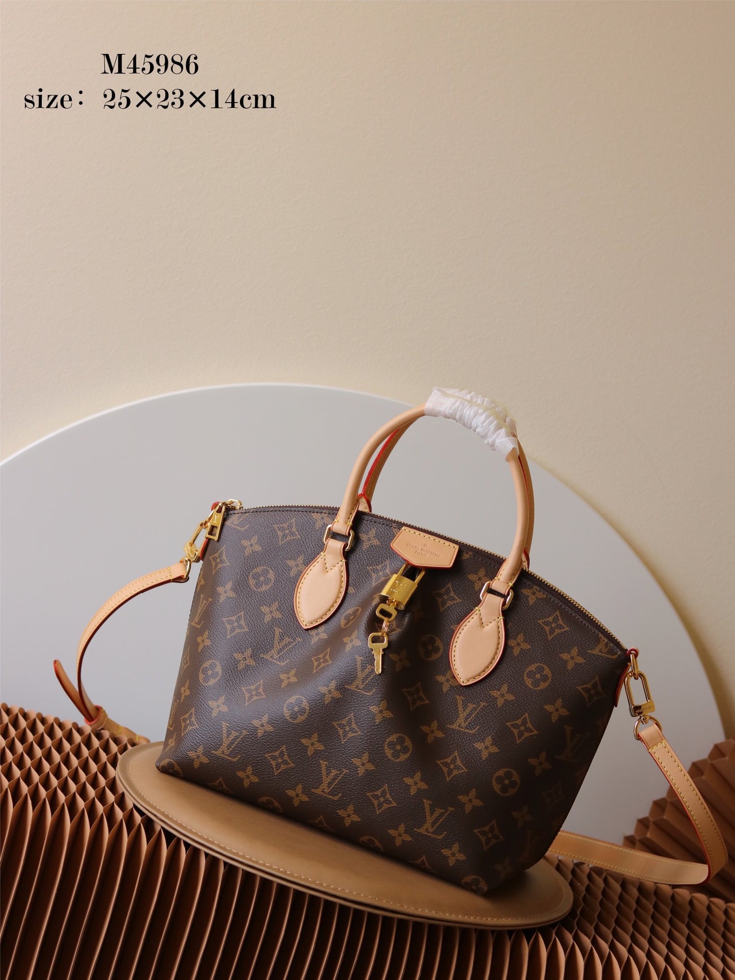 LV Boetie Handbag - M45986