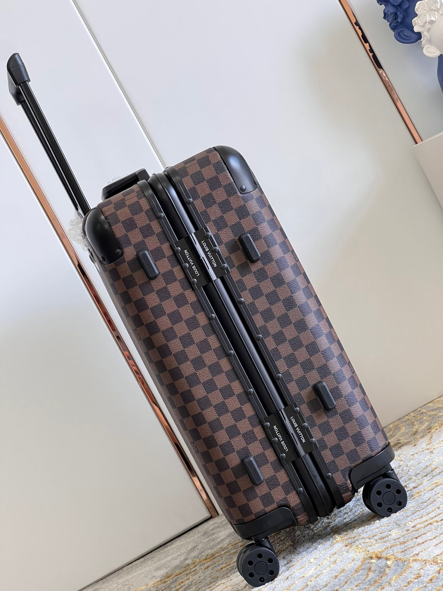 Lv Luggage