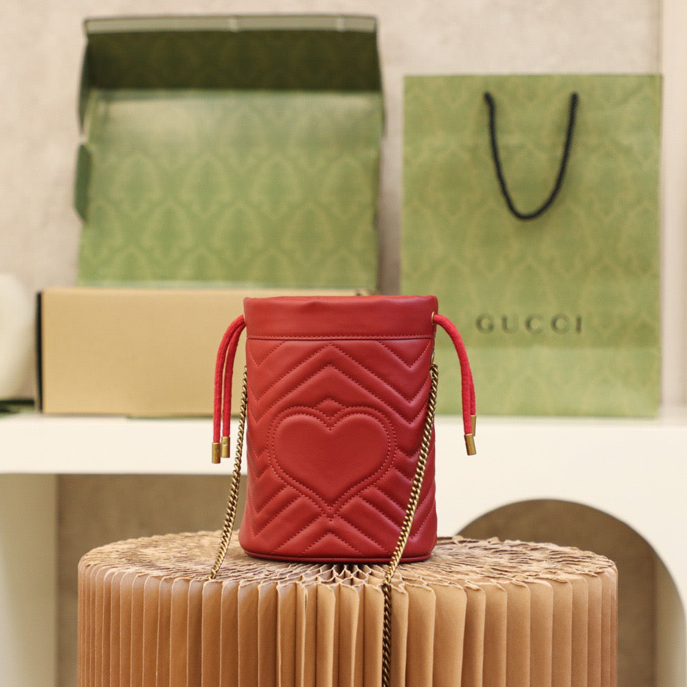 Cubo Gucci Marmont