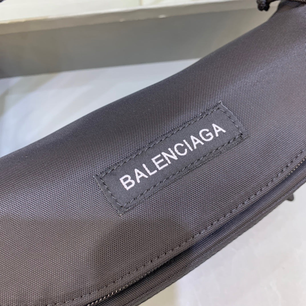 Balenciaga Bandolera