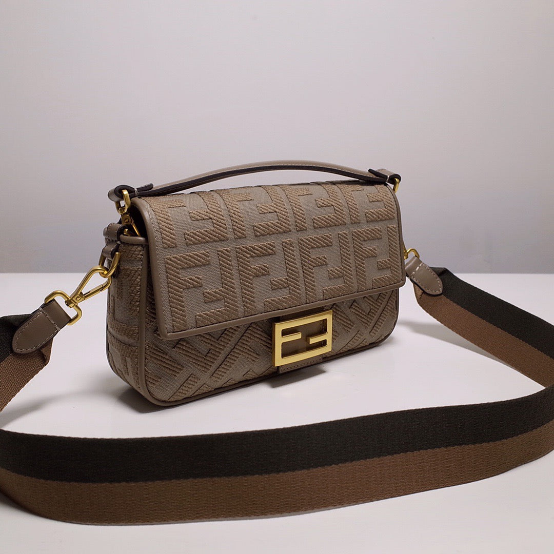 Fendi Baguette