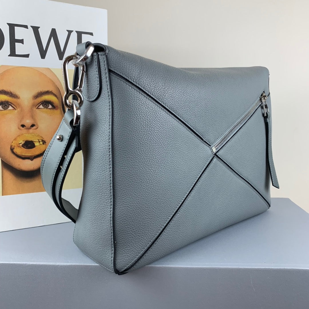 Loewe Puzzle Bag