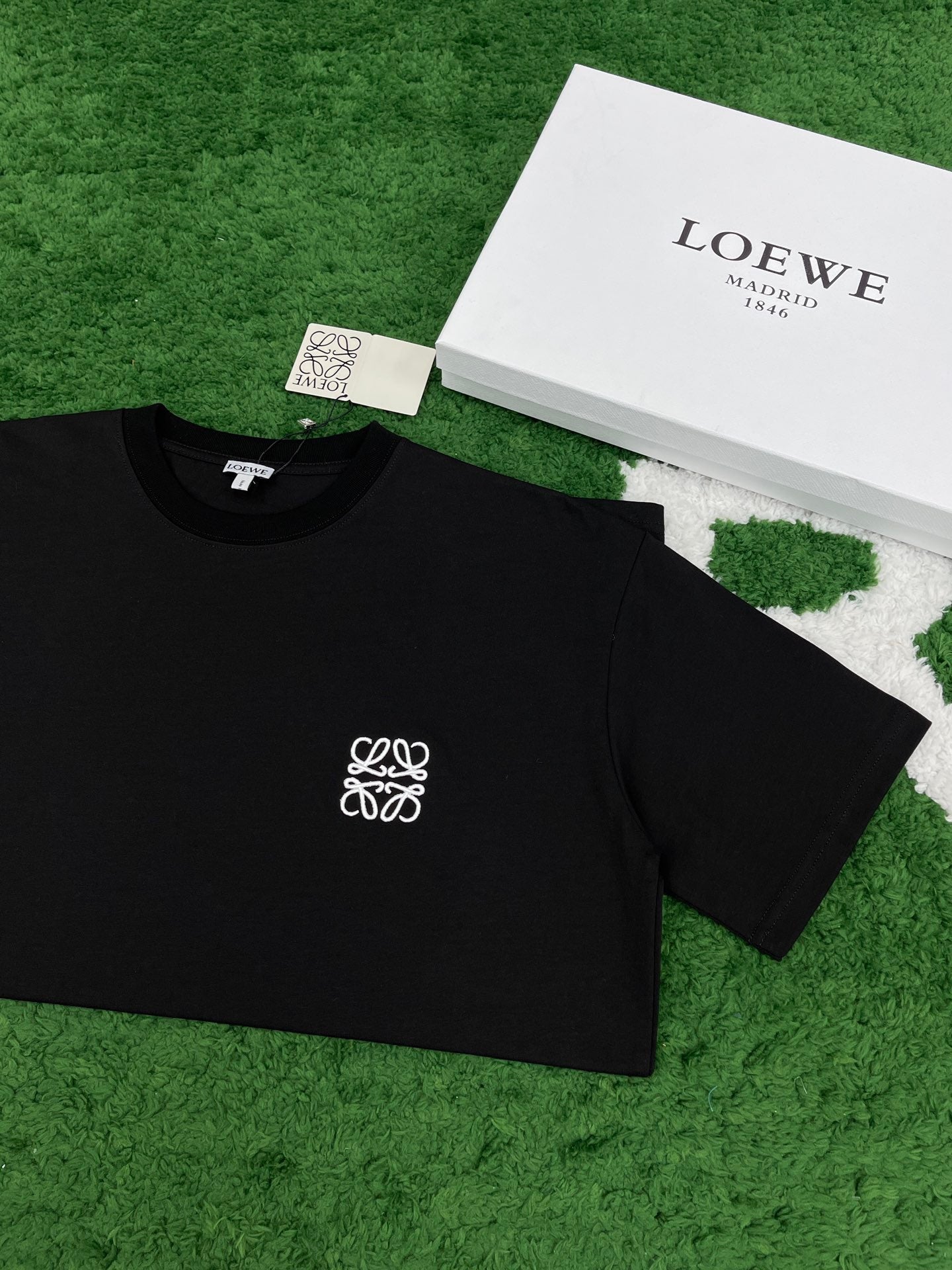 Camiseta Loewe