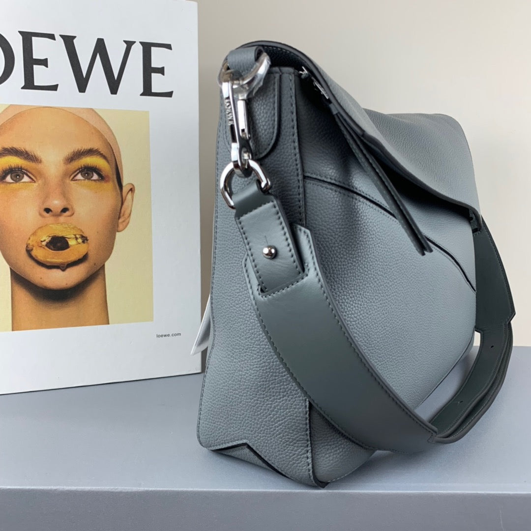 Loewe Puzzle Bag