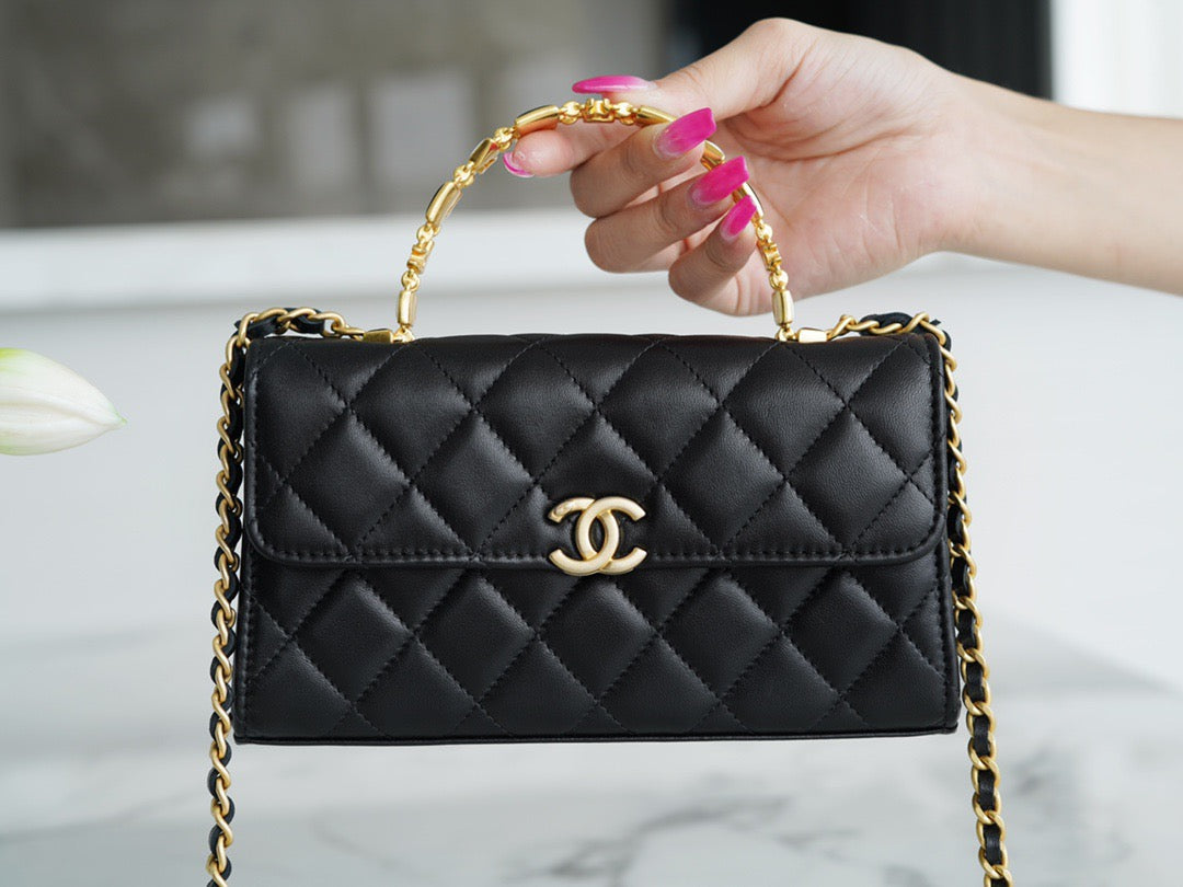 Chanel 22B Handle