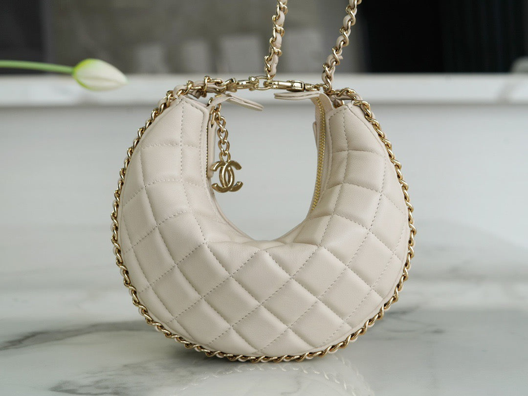 Chanel 23p Hobo Bag