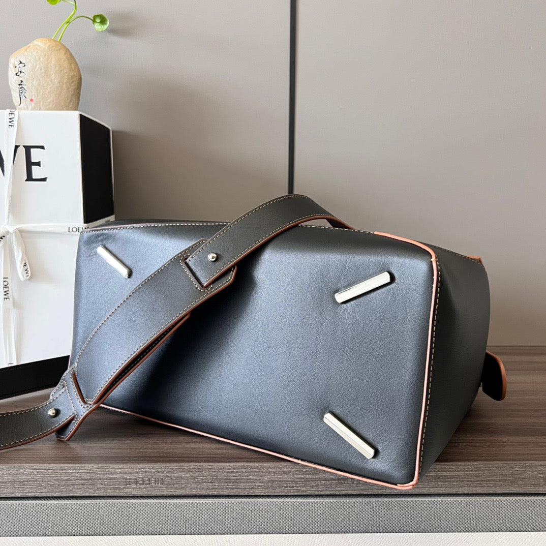 Loewe Puzzle Bag