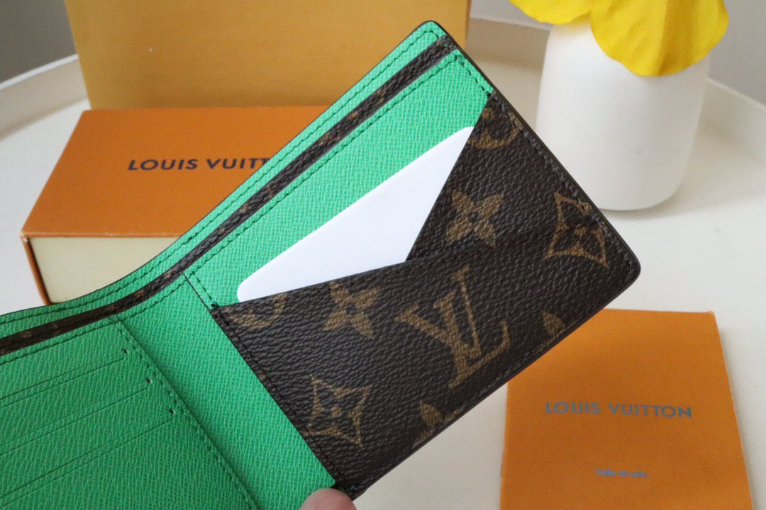 Cartera Lv