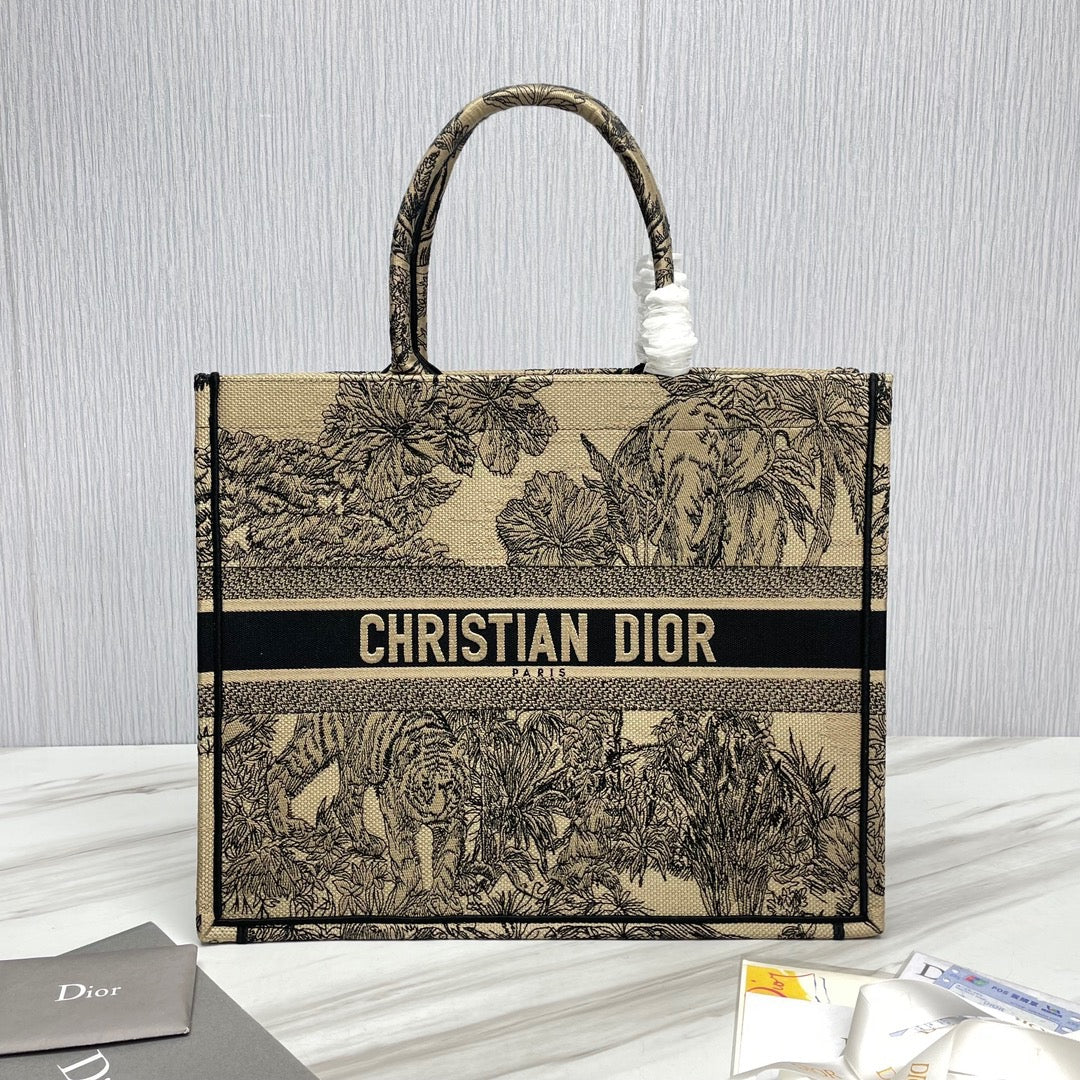 Dior BookTote