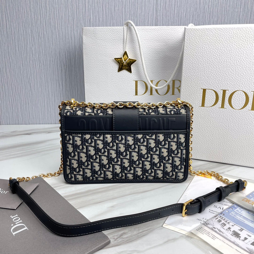 Dior Montaigne