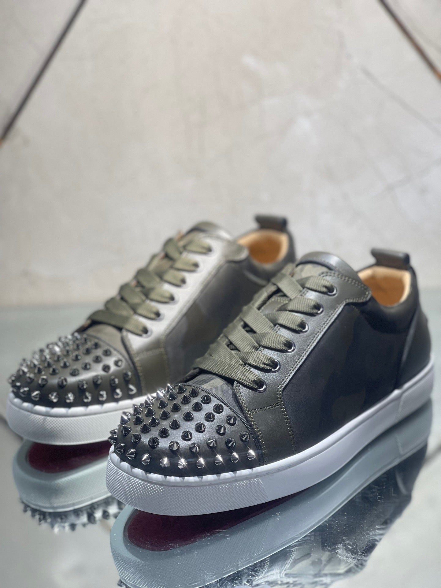 Christian Louboutin Sneakers