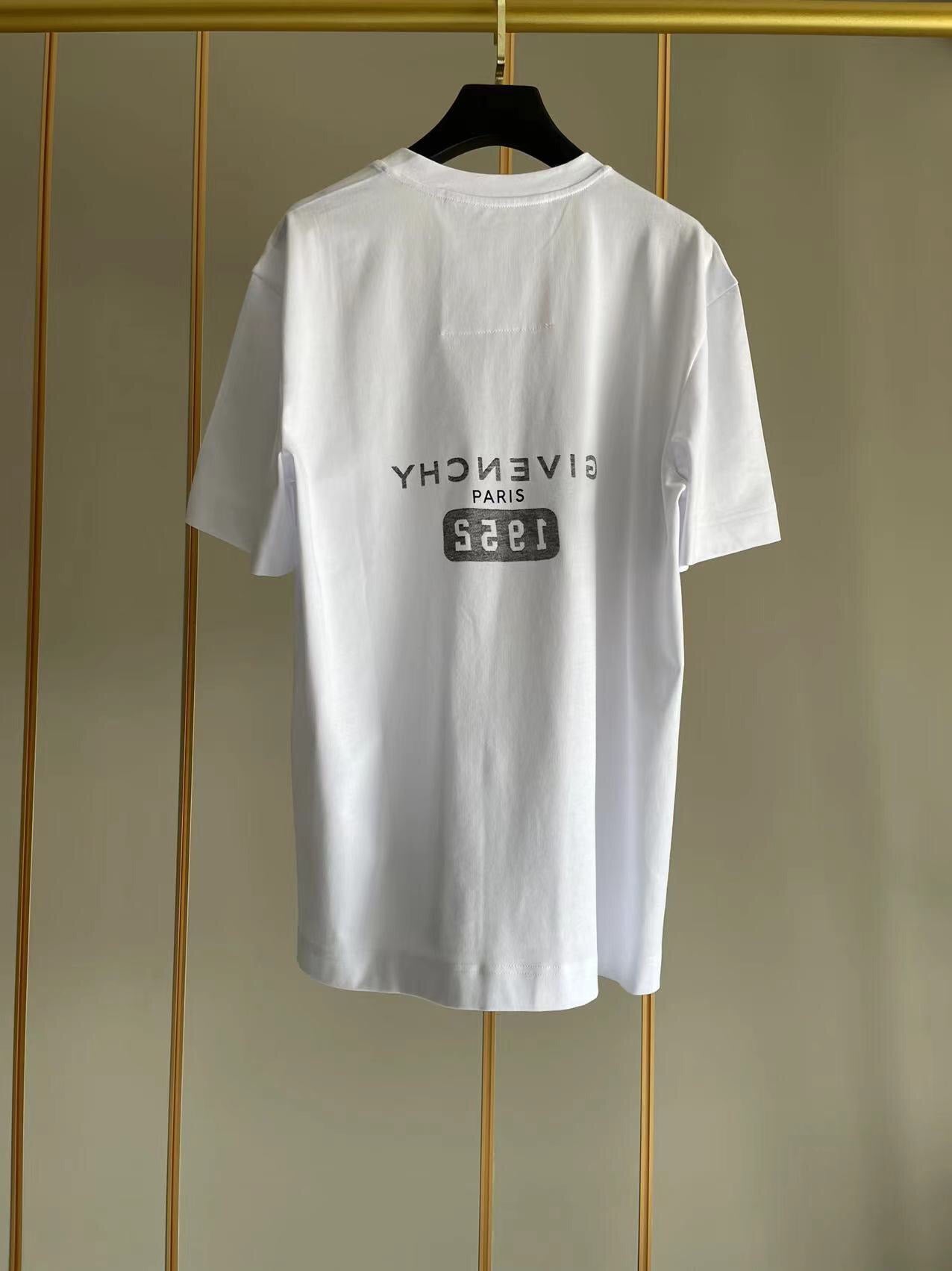 Givenchy T-shirt