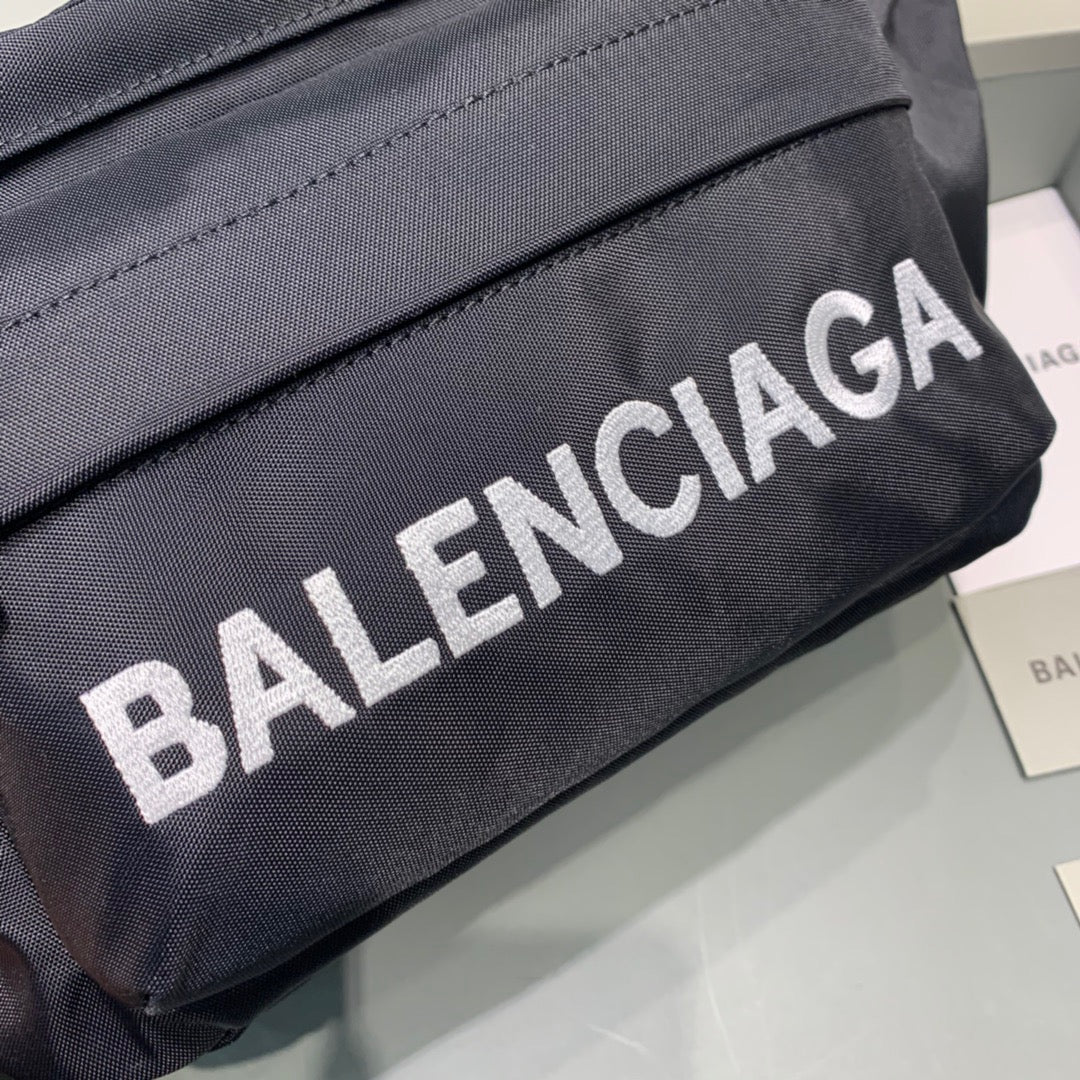 Balenciaga Bandolera