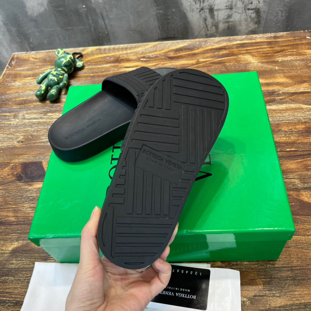 BV Sandals