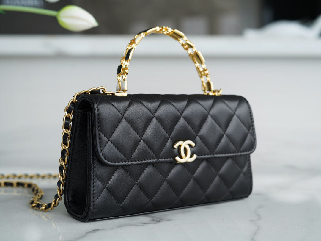 Chanel 22B Handle