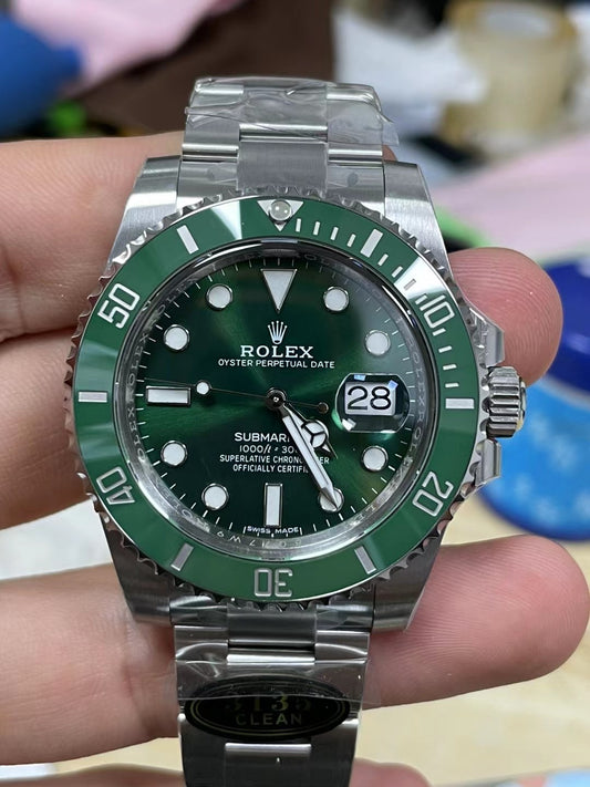 Rolex Submariner (Hulk)