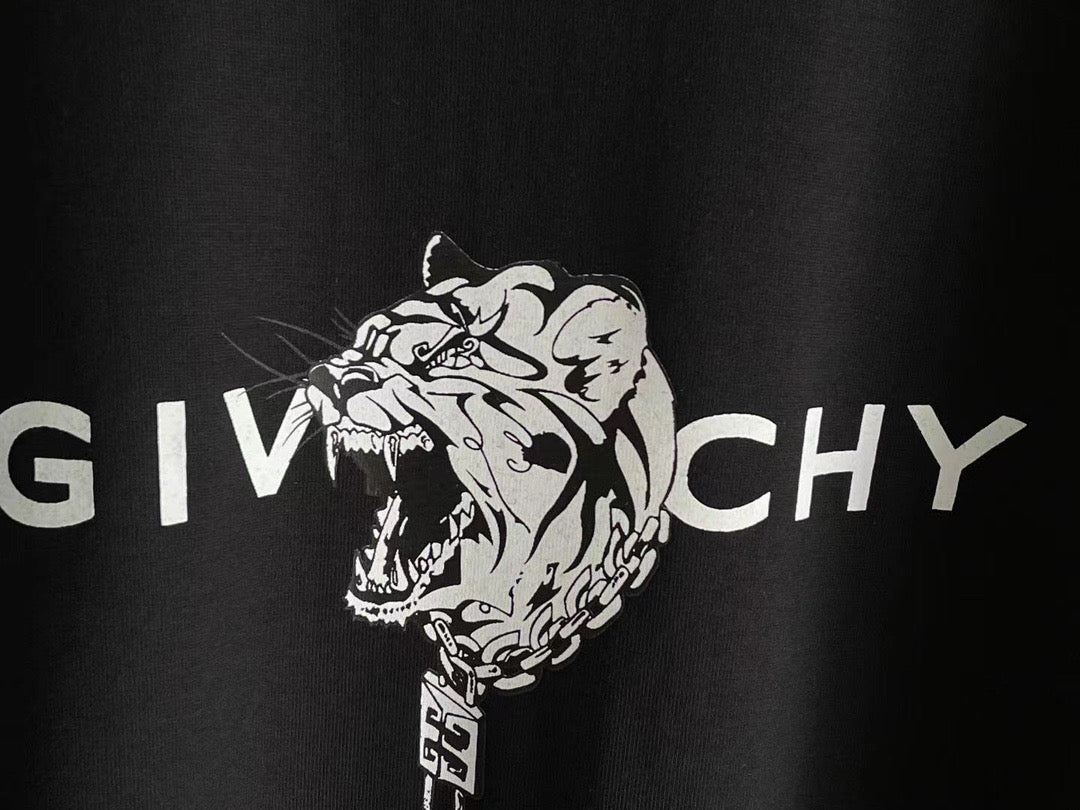 Givenchy T-shirt