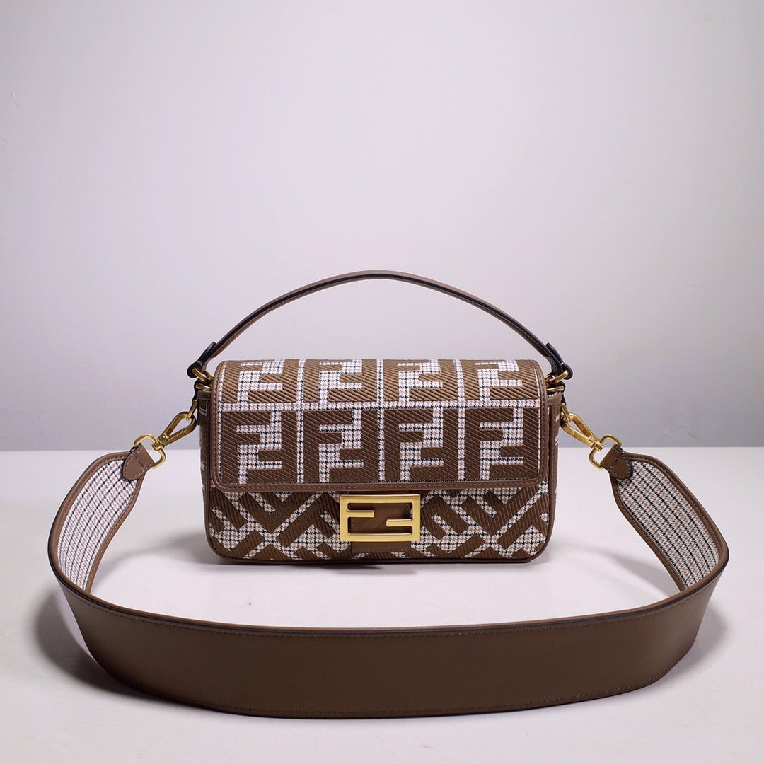 Fendi Baguette