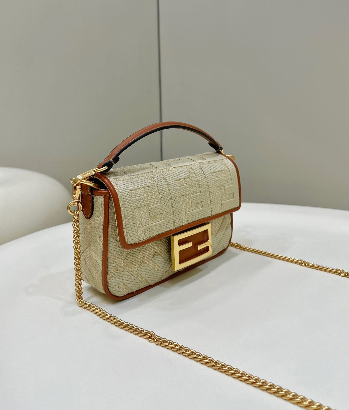 Fendi Baguette (Mini)