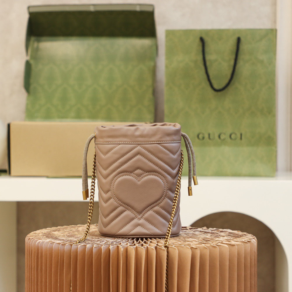 Cubo Gucci Marmont