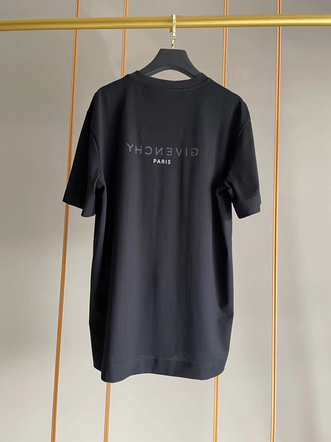 Givenchy T-shirt