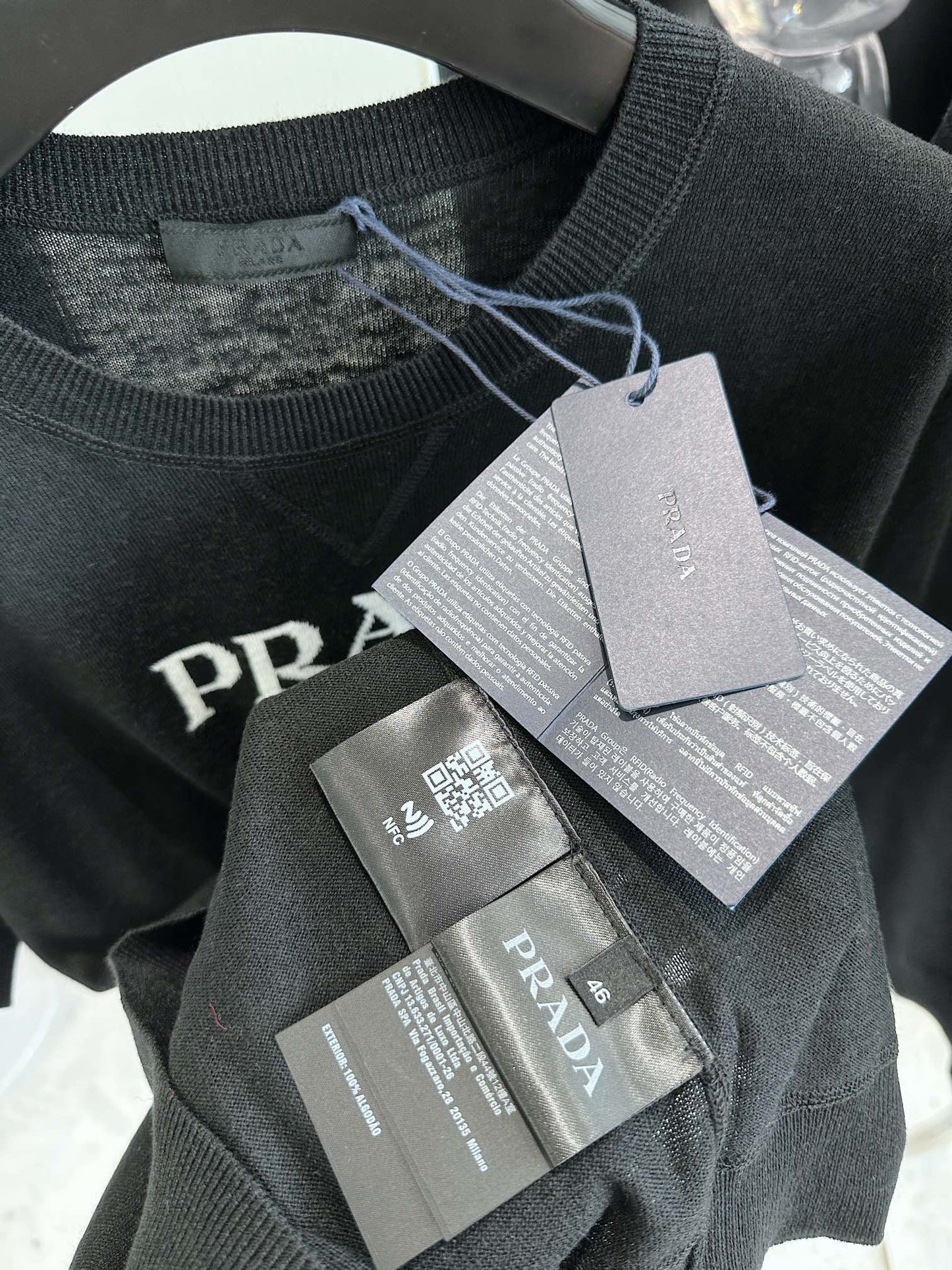 Camiseta Prada