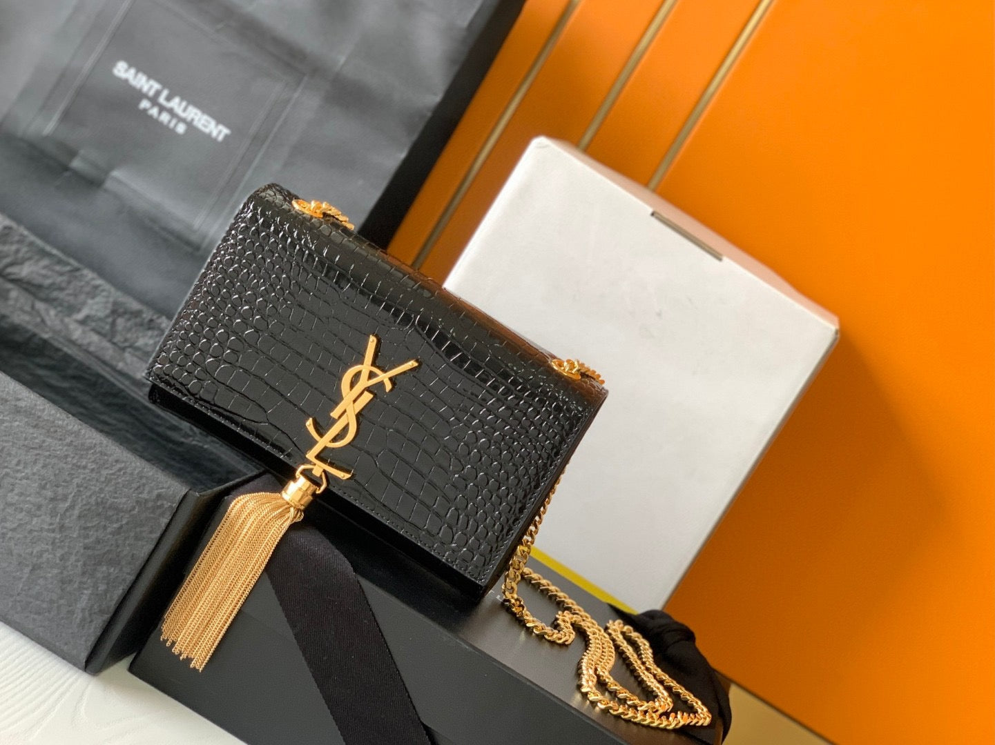 YSL Kate 24cm