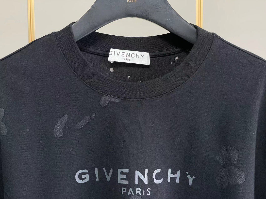 Givenchy T-shirt