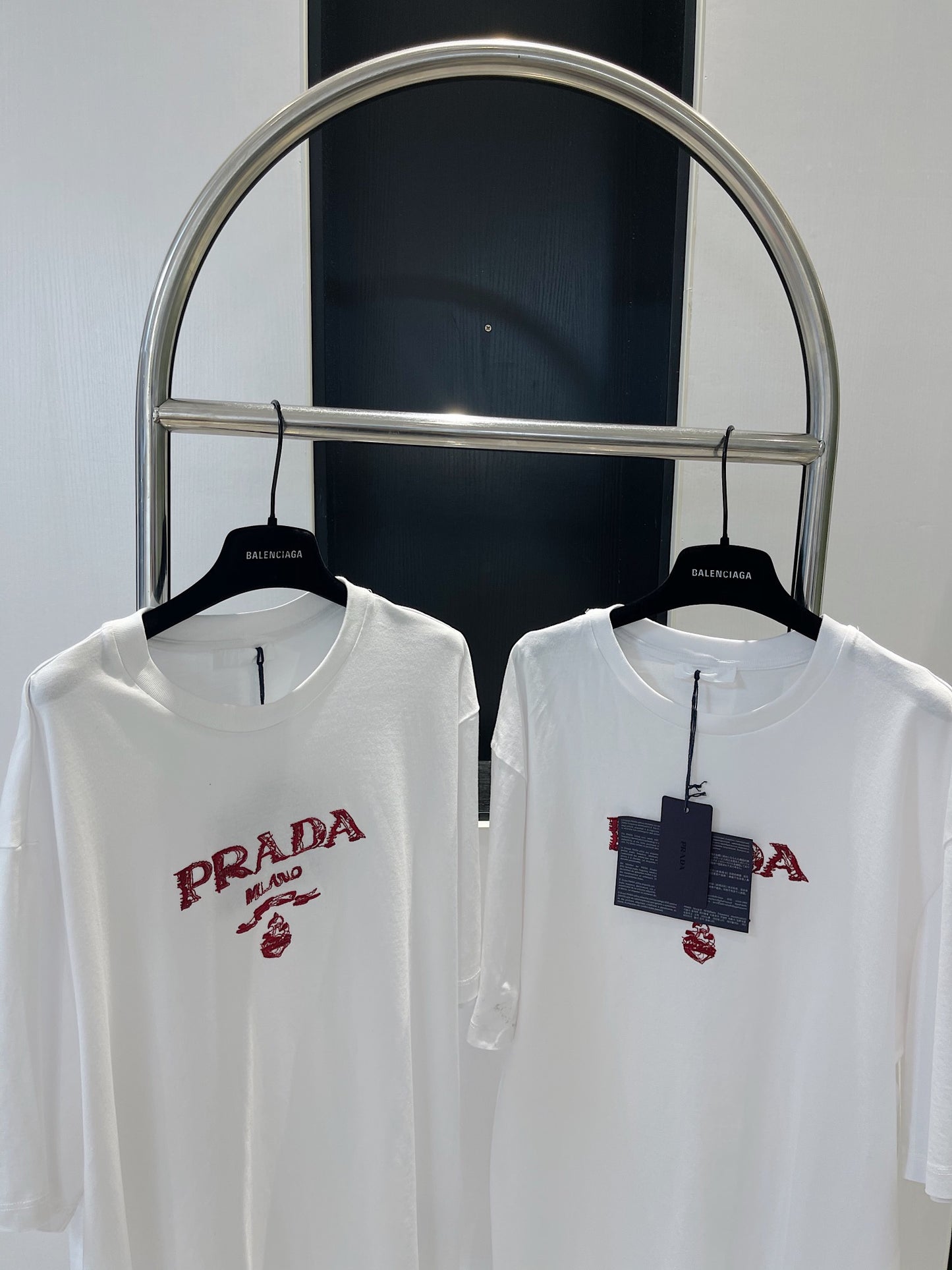 Camiseta Prada