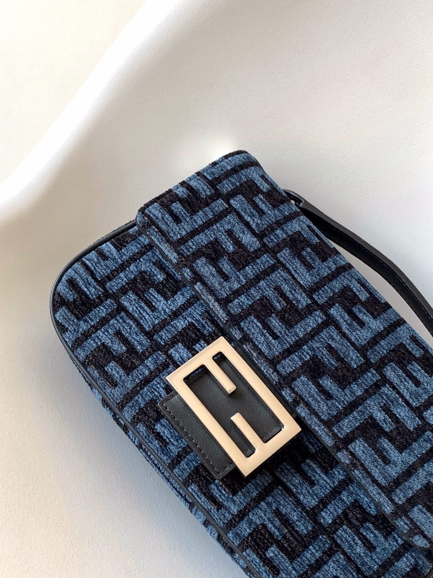 Fendi Baguette