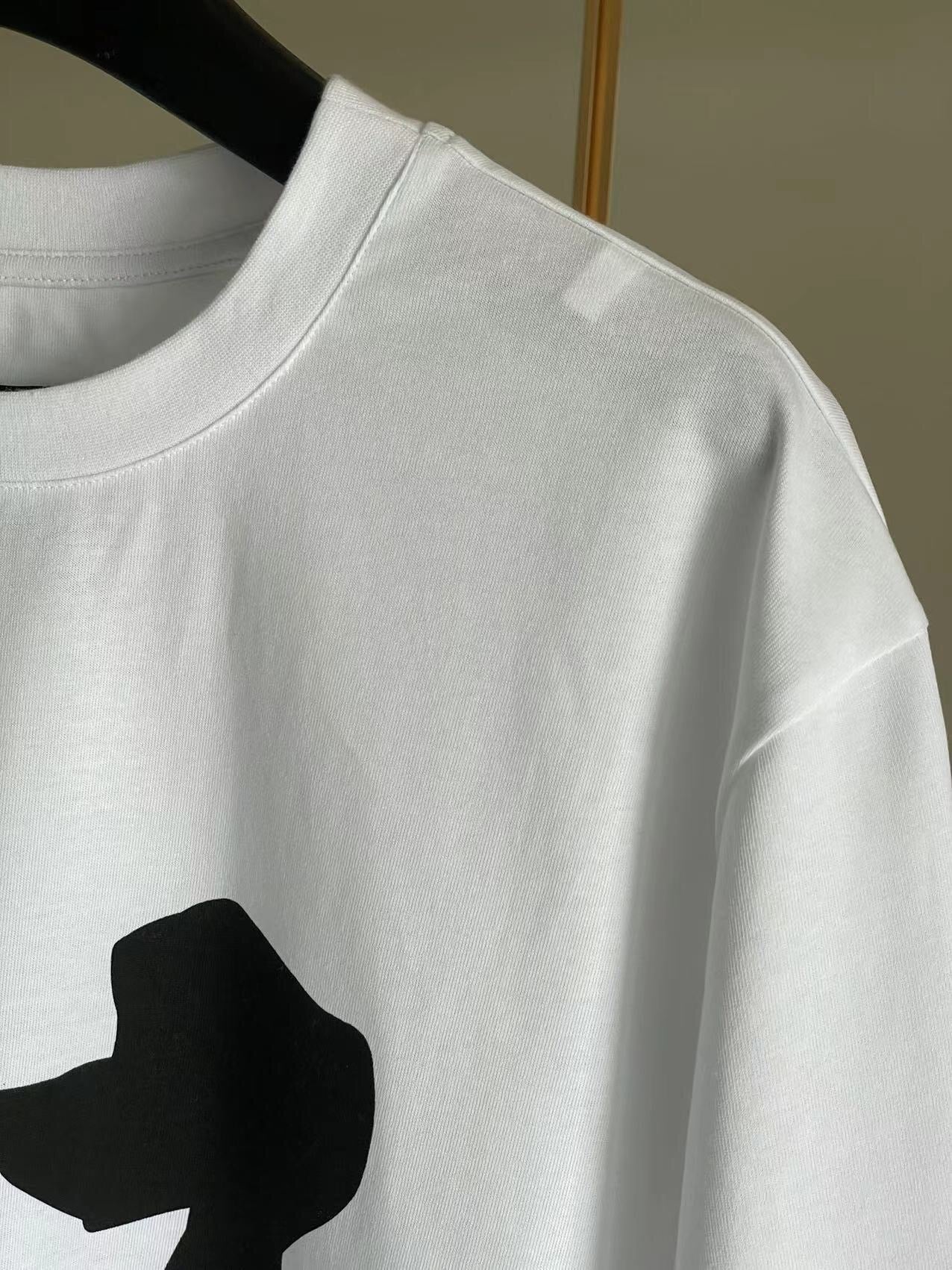 Givenchy T-shirt