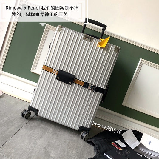 Equipaje Rimowa